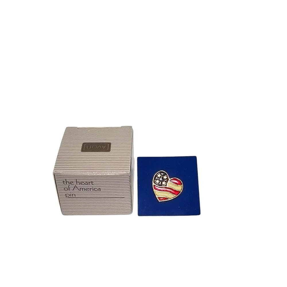 Avon Heart of America Patriotic American Flag Pin‎ Brooch Red White Blue Stars